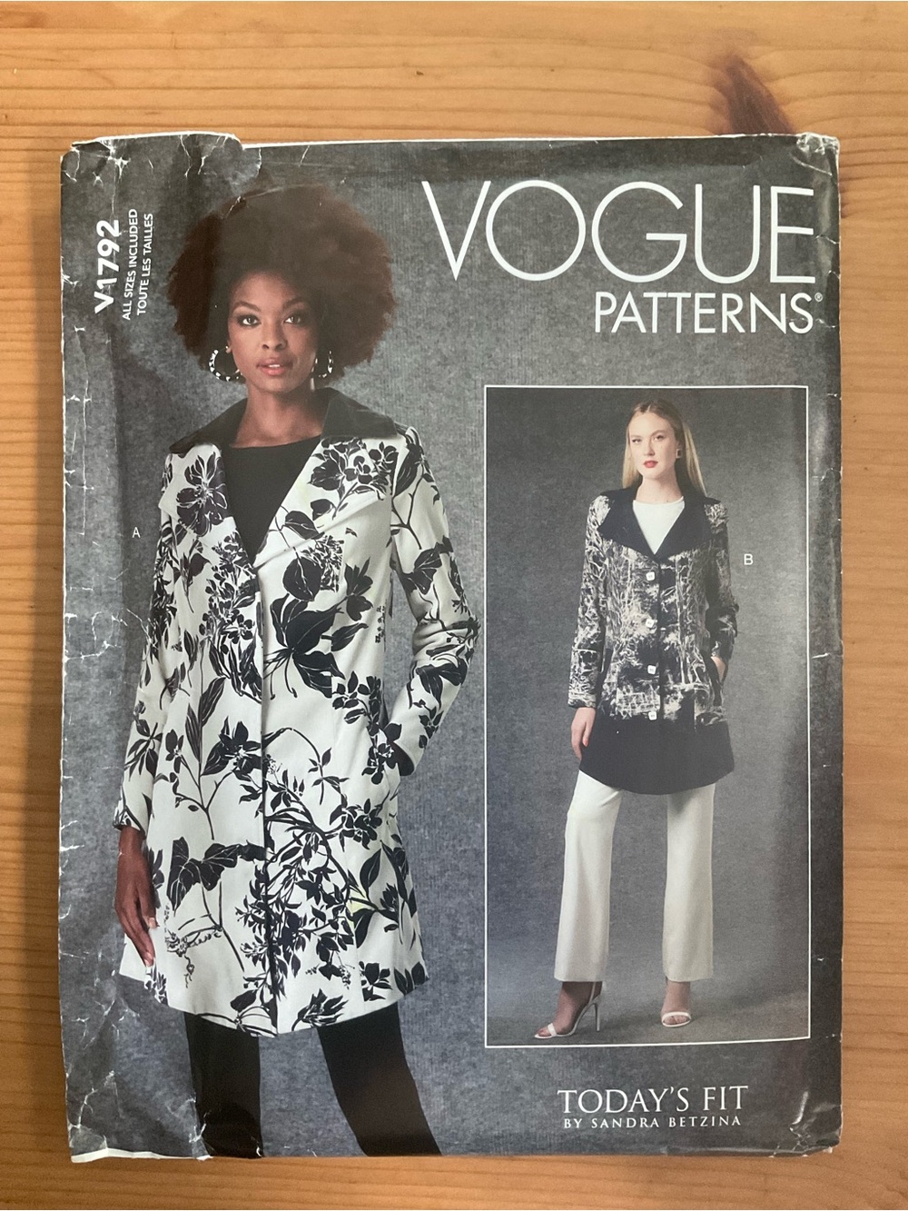 Vogue Women's Black and White Floral Pea Coat